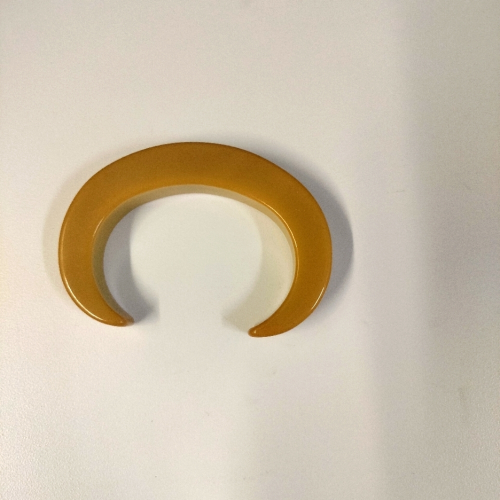 1940's rare Bakelite Half Cuff Bracelet